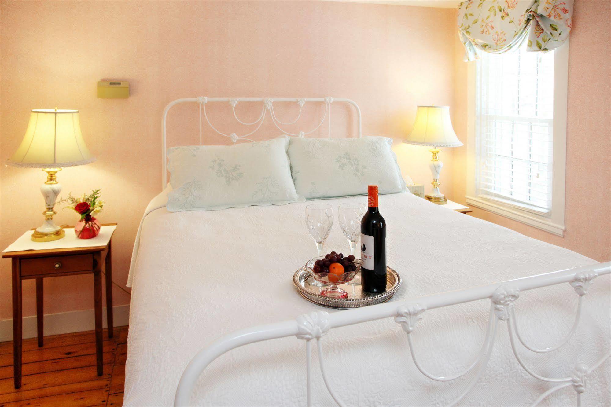 The Inn At Yarmouth Port (Adults Only) Dış mekan fotoğraf